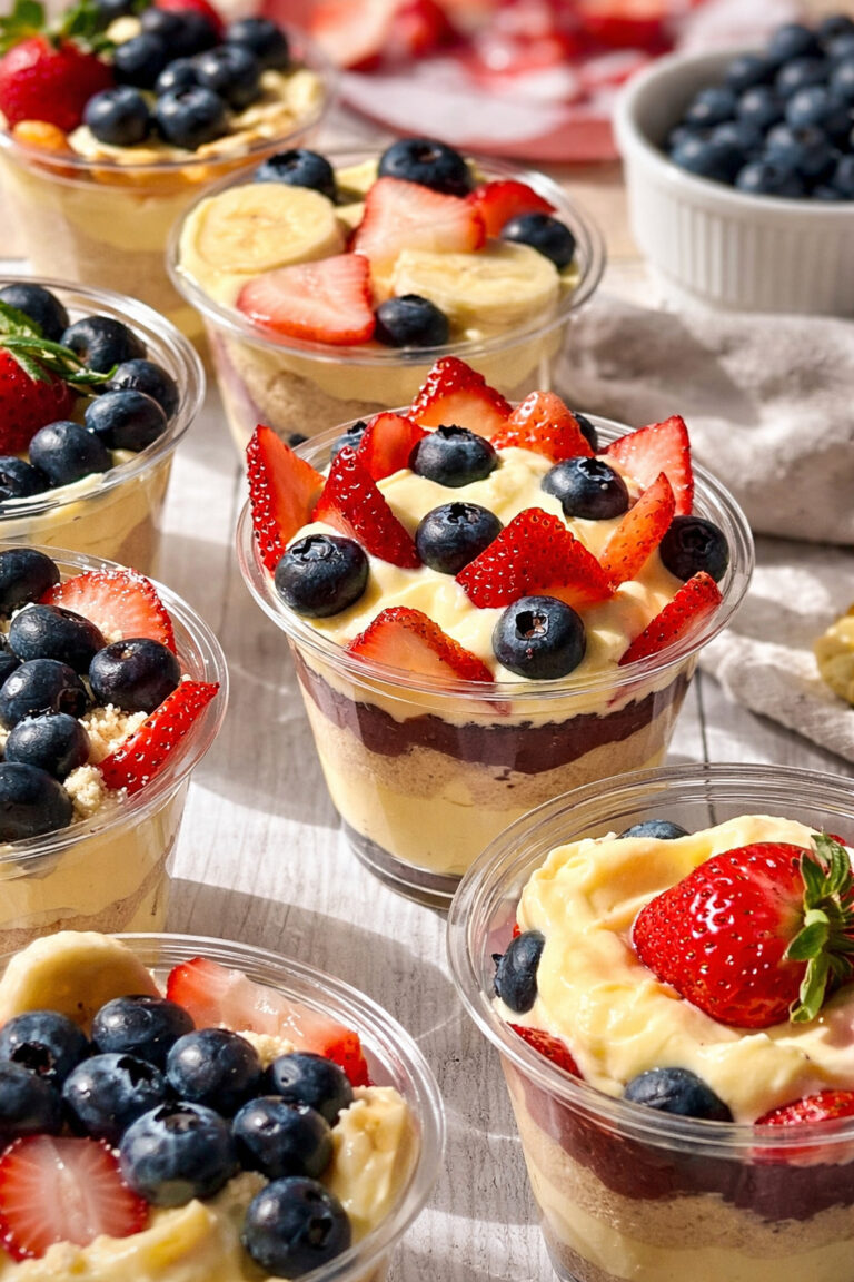 Easy 4th of July Vanilla Pudding Dirt Cups With Golden Oreo