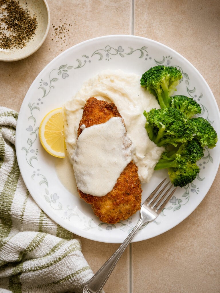applebees lemon chicken recipe served with mashed potatoes and broccoli on dinner plate